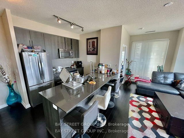 2805 - 4011 Brickstone Mews