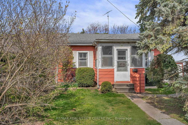945 Beechwood Avenue