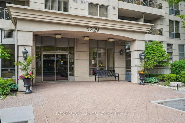 511 - 5229 Dundas Street