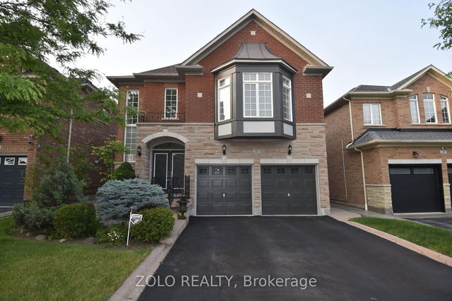 22 Showboat Crescent