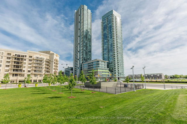 302 - 4070 Confederation Parkway