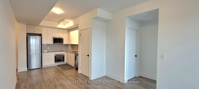 1601 - 2481 Taunton Road