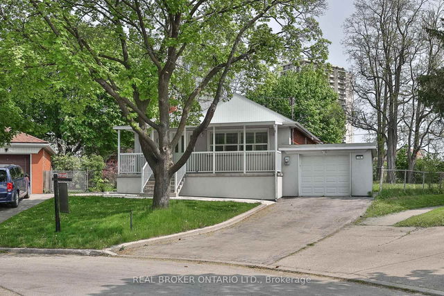 14 Woodridge Court