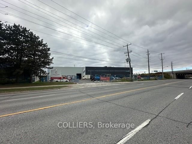 400 Carlingview Dr, Toronto, M9W 5X9 | Image 2