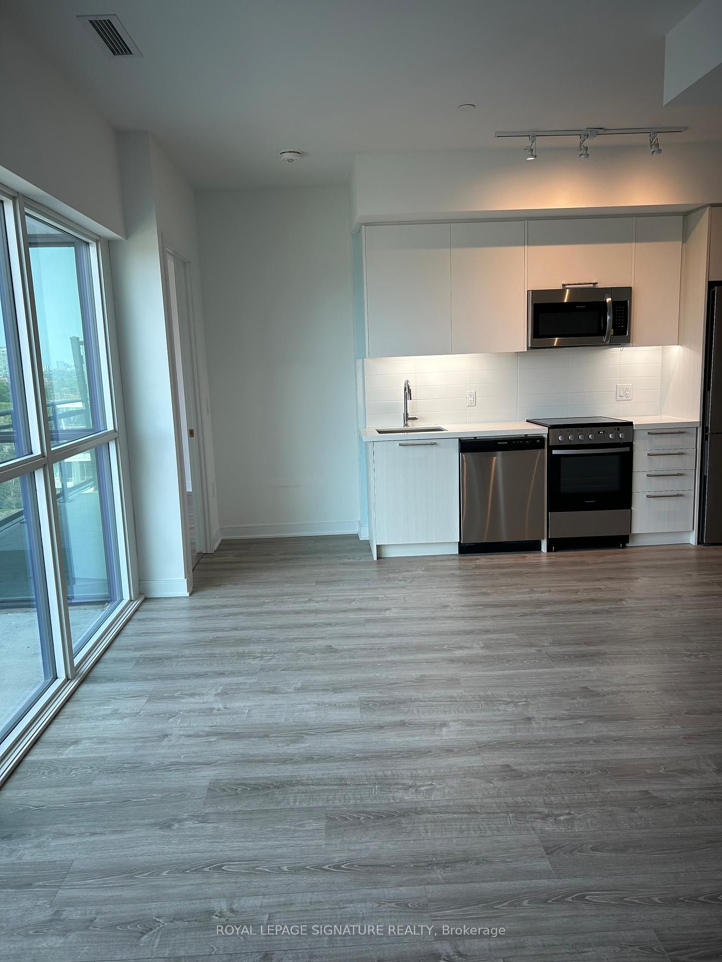 Condo for sale at 1012-25 Neighbourhood Lane, Toronto, Stonegate-Queensway, M8Y 0C4 - MLS: W12206452