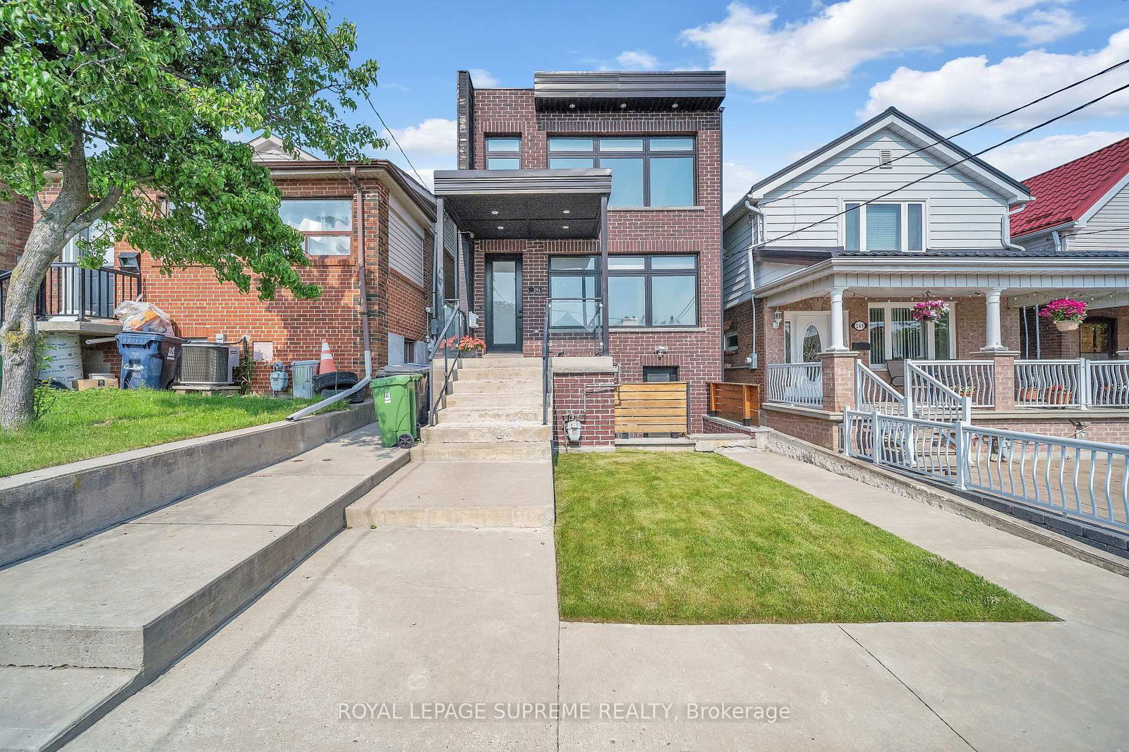 Detached House for sale at 291 Gilbert Avenue, Toronto, Caledonia-Fairbank, M6E 4W8 - MLS: W12206535