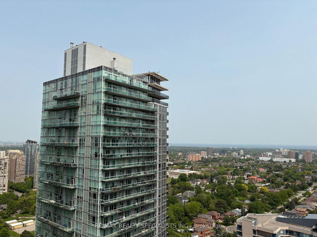 2904 - 3939 Duke of York Boulevard