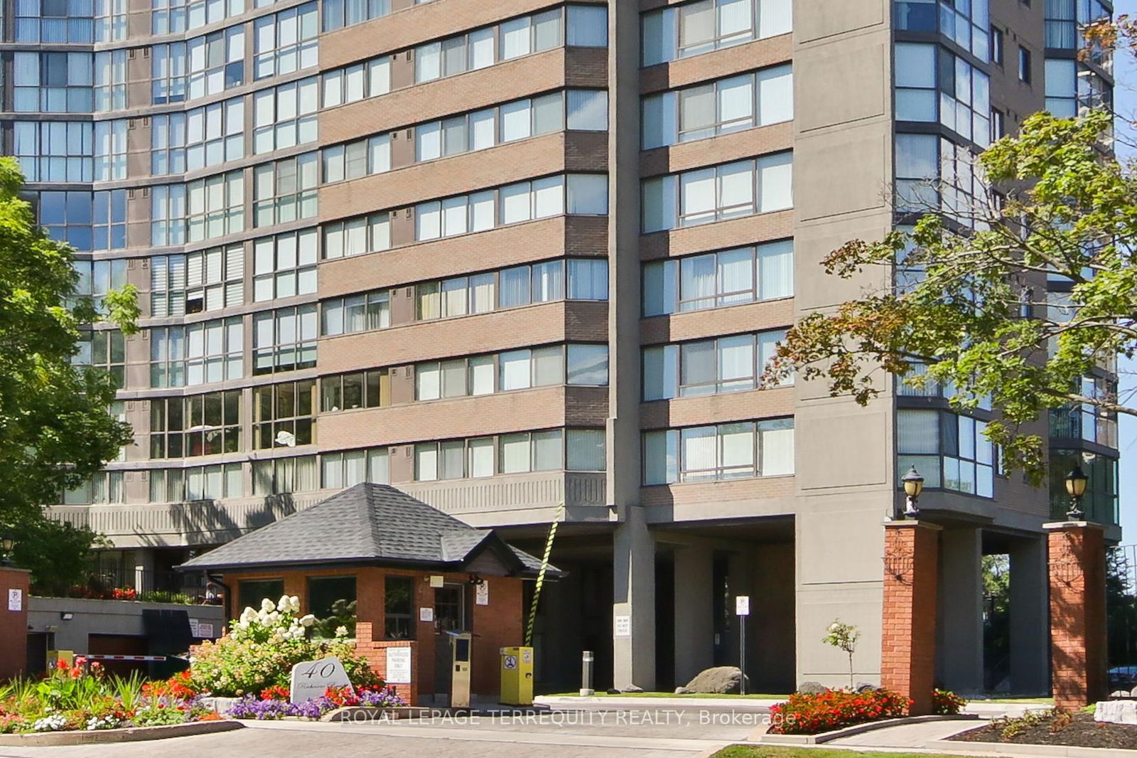 Condo for sale at 1907-40 Richview Road, Toronto, Humber Heights, M9A 5C1 - MLS: W12207012