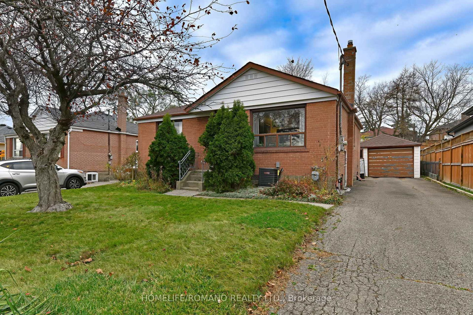 Detached House for sale at 238 Epsom Downs Drive, Toronto, Downsview-Roding-CFB, M3M 1T4 - MLS: W12207082