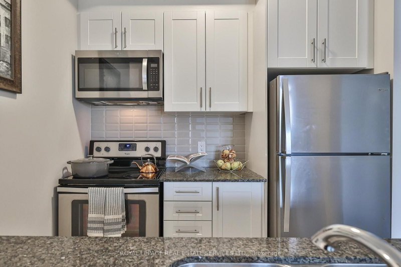 2393 Bronte Oakville,ON L6M 4J2 — Photo 10