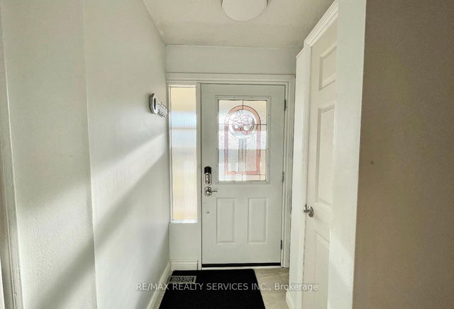 48 Chambers Court E