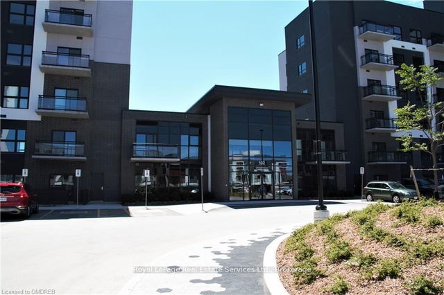 511 - 102 GROVEWOOD Common