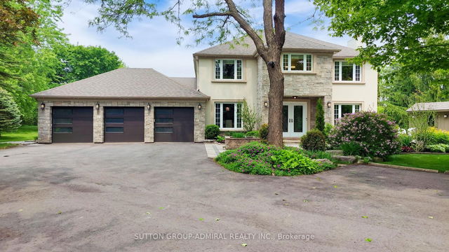 10 Walton Drive