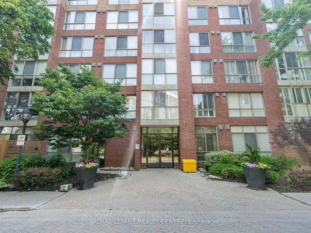 402 - 20 Southport Street