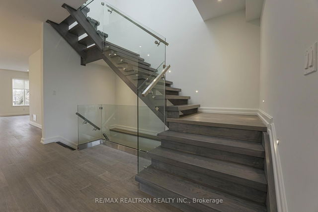 12 Katherine Road