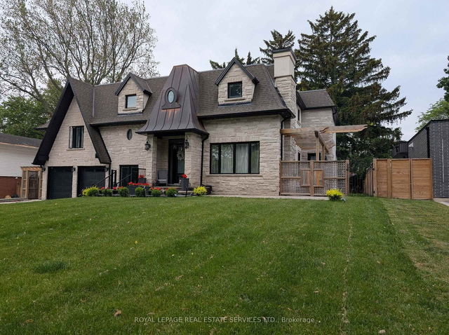375 Arden Crescent