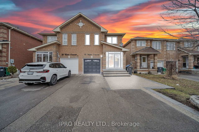 18 Tessler Crescent