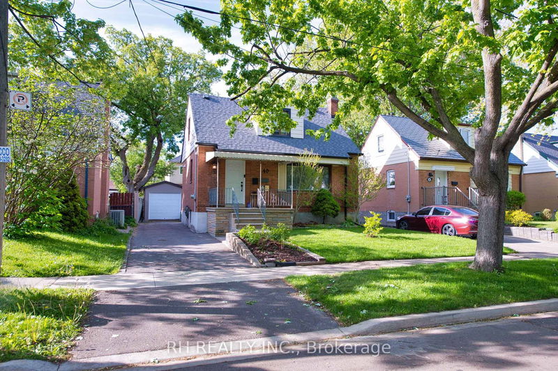 home for sale on 40 Patika Avenue