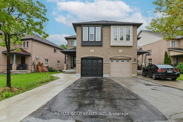 9 Fairlawn Boulevard