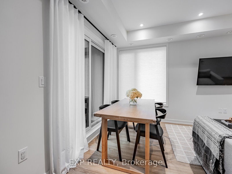 18 - 3409 Ridgeway Dr, Mississauga, L5L 0B9 | Image 3