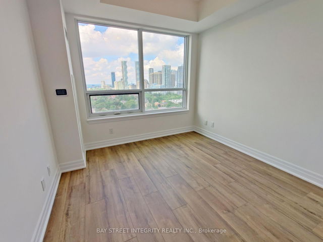 2008 - 36 ELM Drive W