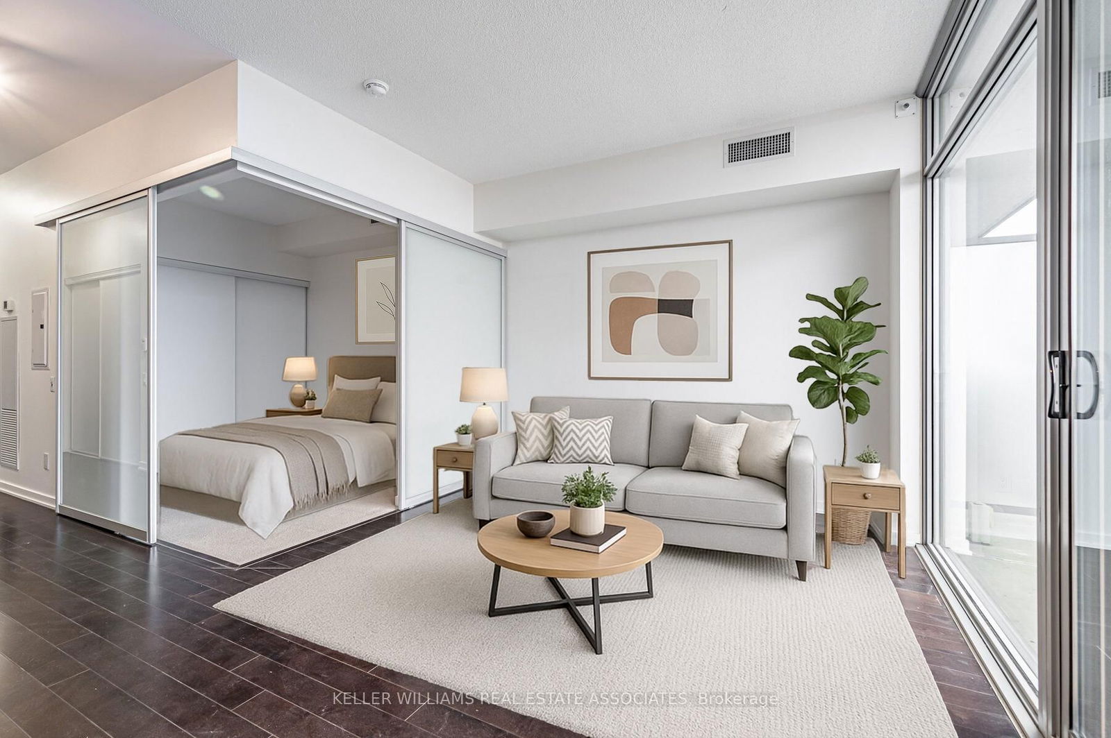 Condo for sale at 2206-105 The Queensway, Toronto, High Park-Swansea, M6S 5B5 - MLS: W12208432