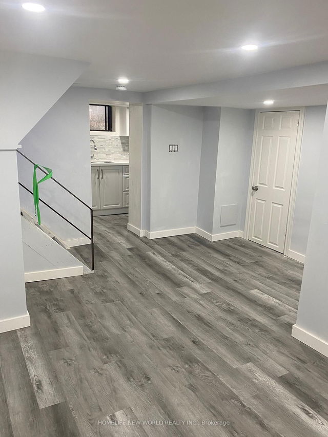 B2 - 48 Juliet Crescent