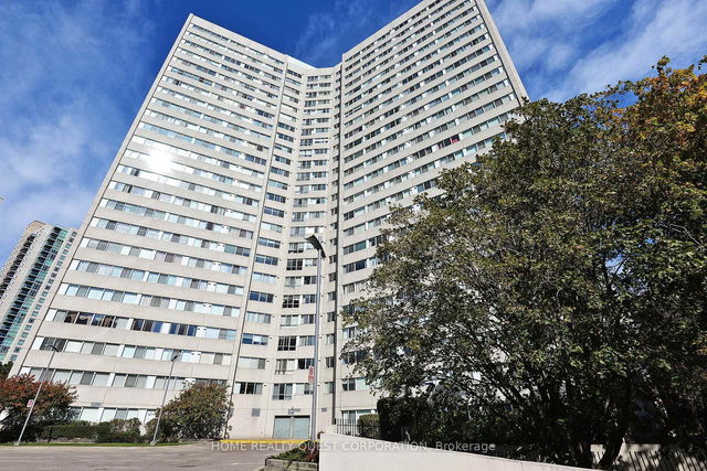 2202 - 3700 Kaneff Crescent