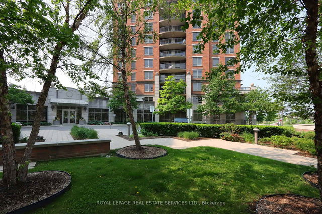 405 - 2379 Central Park Drive
