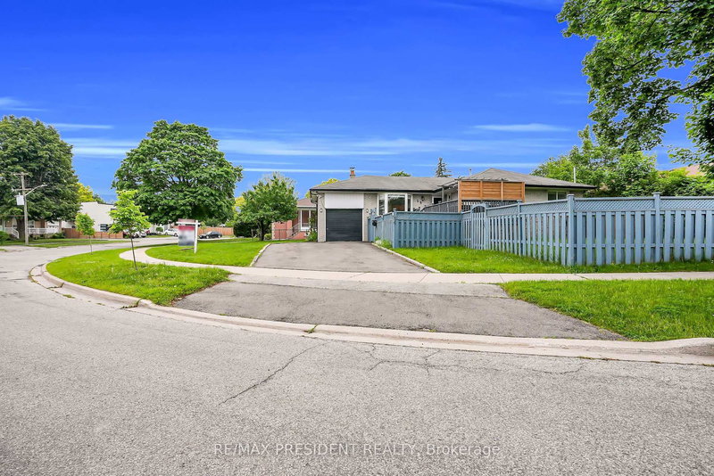 56 Frost St, Toronto, M9W 1Y8 | Image 3