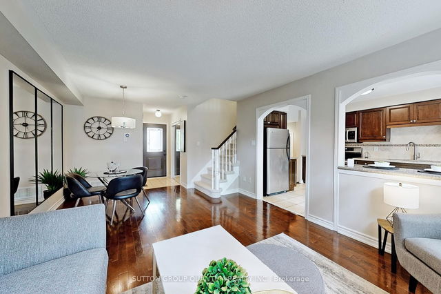 2469 Wooden Hill Circle