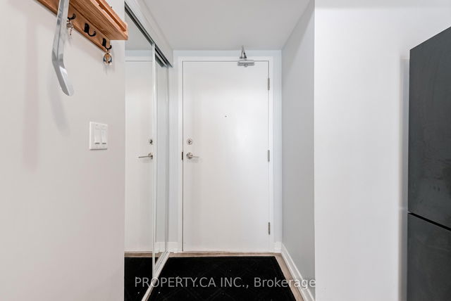 515 - 1420 Dupont Street