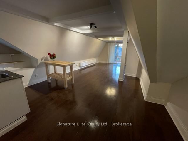 3 - 340 Pacific Ave, Toronto, M6P 2R1 | Image 2