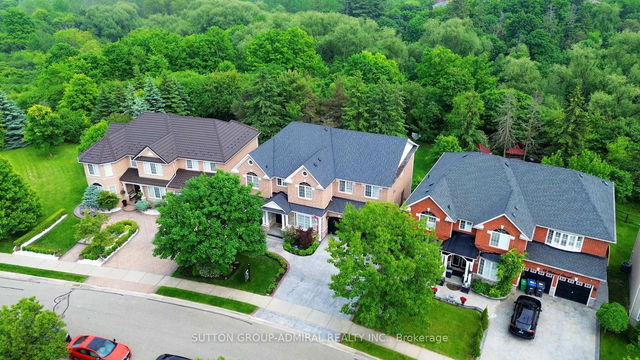 46 Richland Crescent