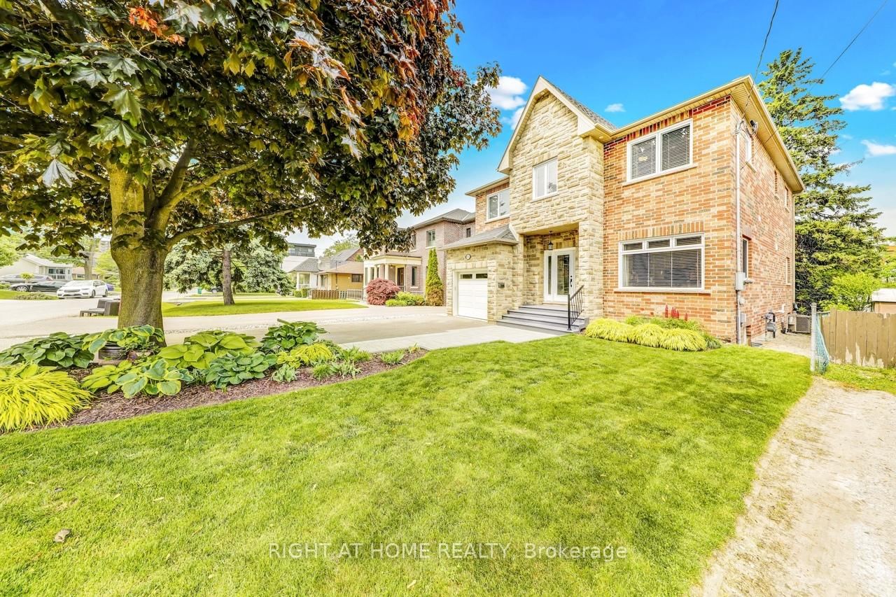 Detached House for sale at 921 Aviation Road, Mississauga, Ontario, L5G 4H8 - Lakeview - MLS: W12209849