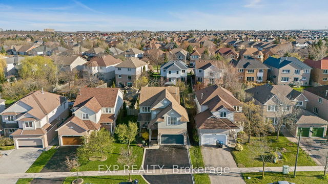 2906 Peacock Drive