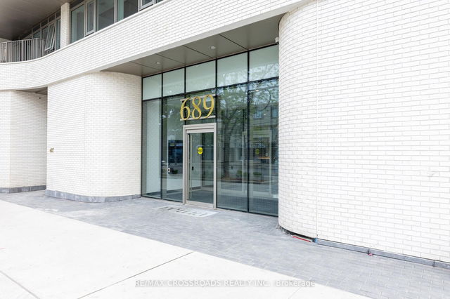 806 - 689 The Queensway