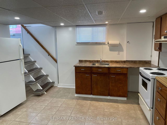 Bsmt - 51 Portage Avenue