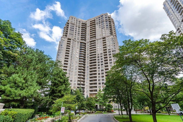 1805 - 35 Kingsbridge Garden Circle
