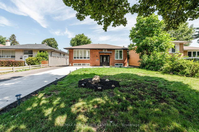 10 Grange Drive