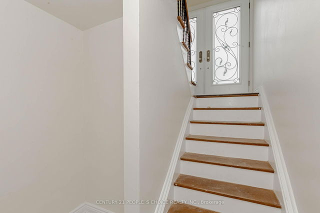 215 Jeffcoat Drive