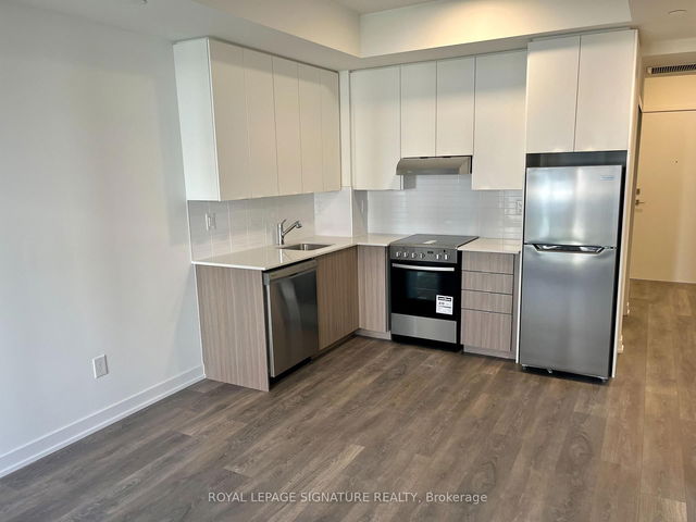 210 - 130 Canon Jackson Drive
