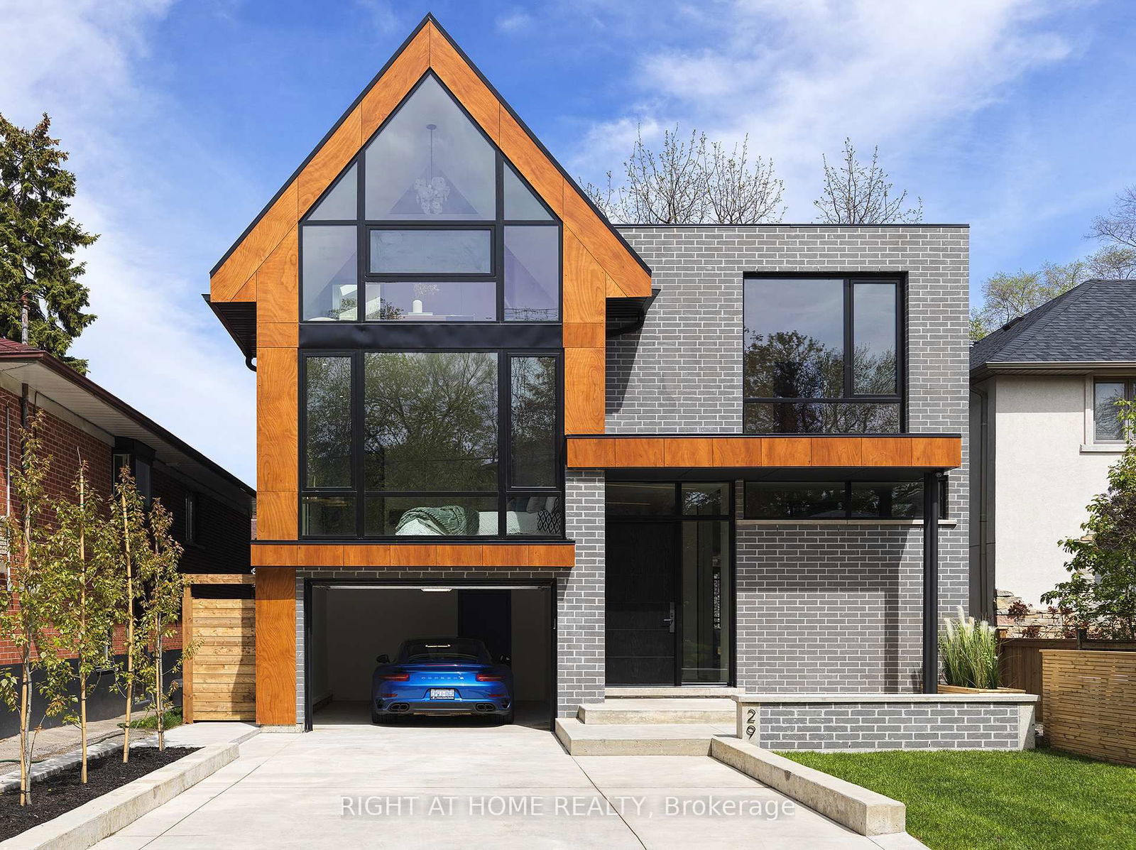 Detached House for sale at 29 Walford Road, Toronto, Kingsway South, M8X 2P2 - MLS: W12210967