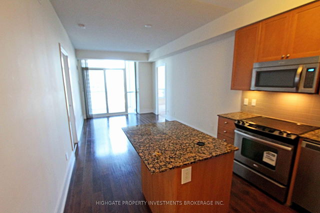 1203 - 15 Viking Lane