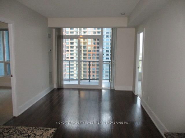 1203 - 15 Viking Lane