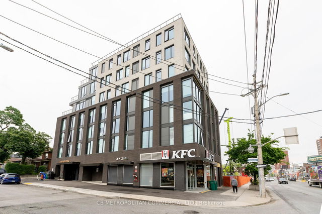 302 - 7 Fairbank Avenue