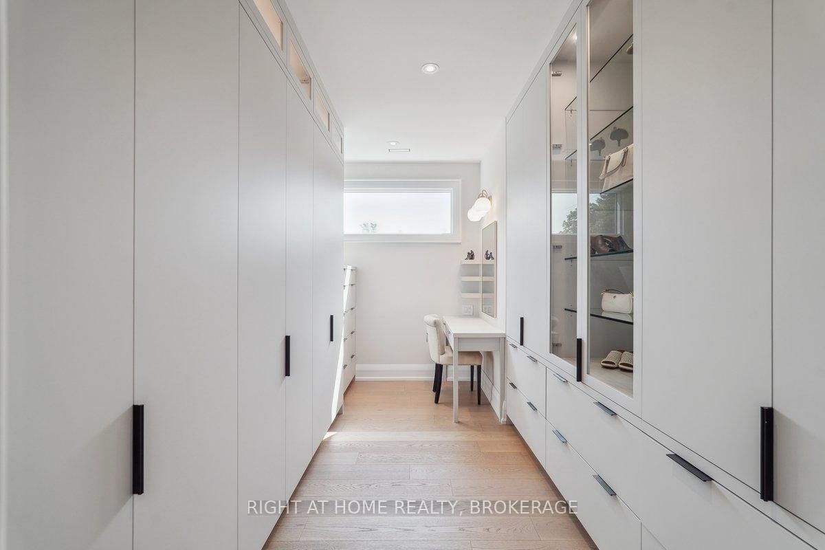 Detached House for sale at 1260 Braeside Drive, Oakville, Ontario, L6J 2A4 - Morrison - MLS: W12211319