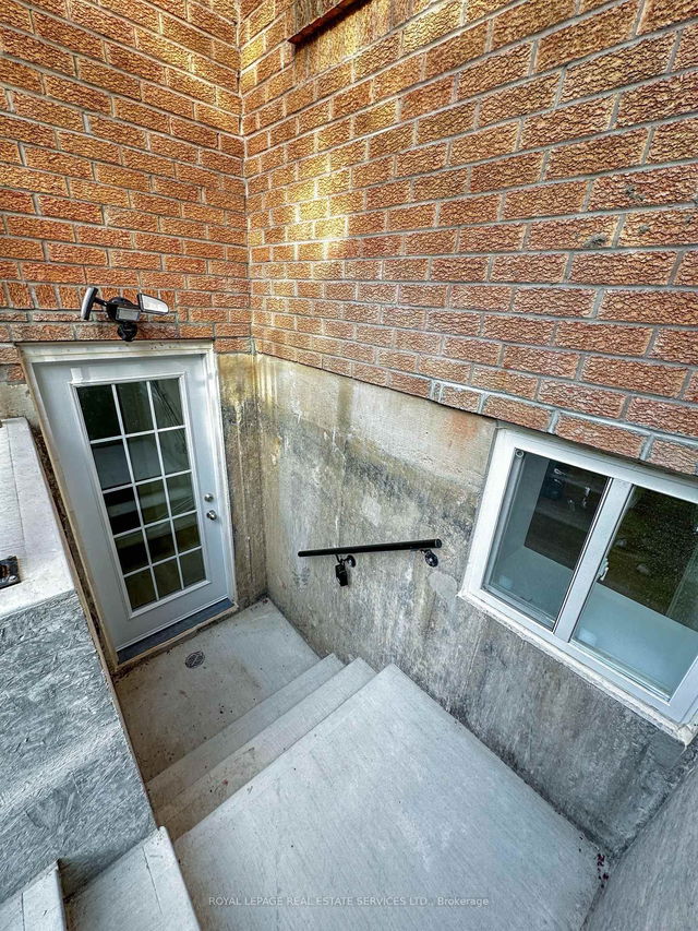 6509 Warbler Lane