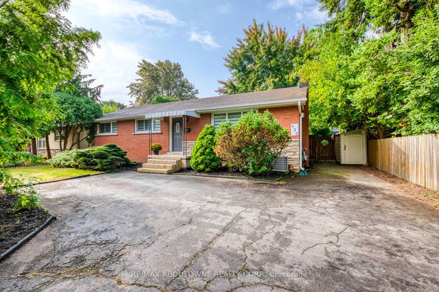 428 Henderson Road
