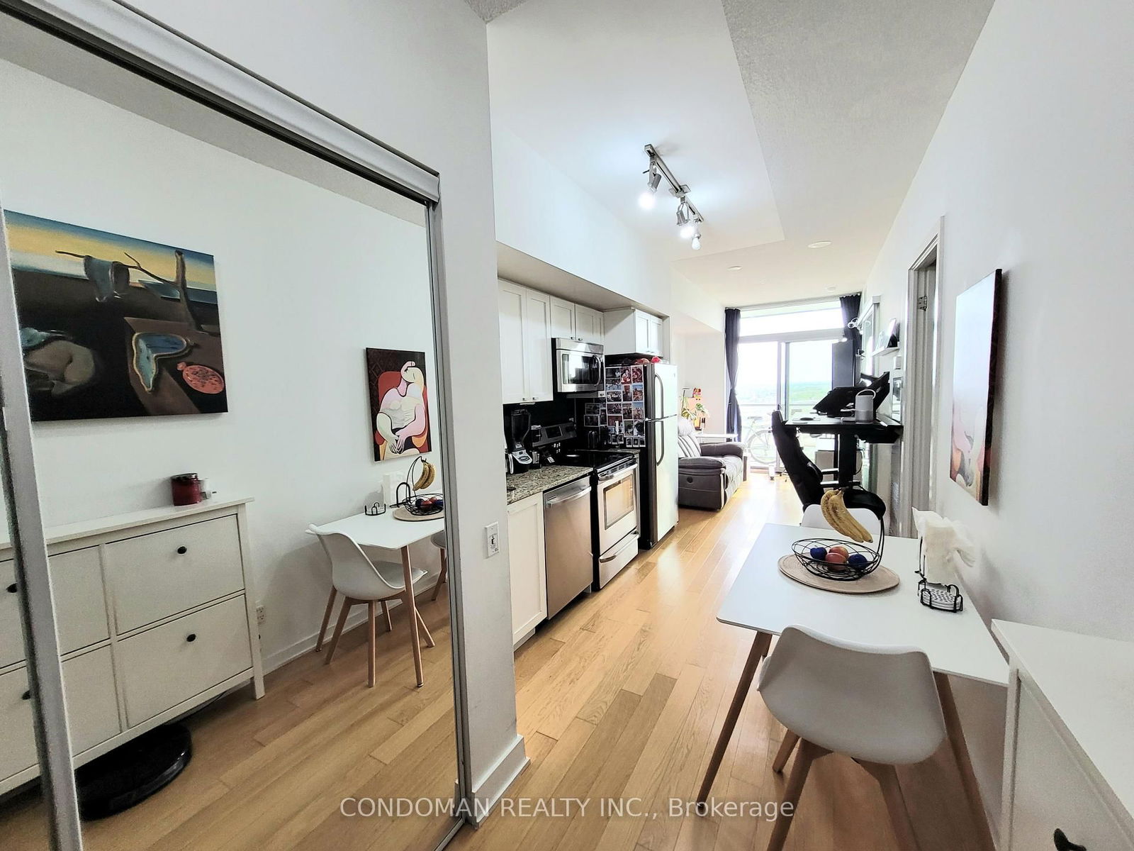 Condo for sale at 2508-105 The Queensway Avenue, Toronto, High Park-Swansea, M6S 5B5 - MLS: W12211661